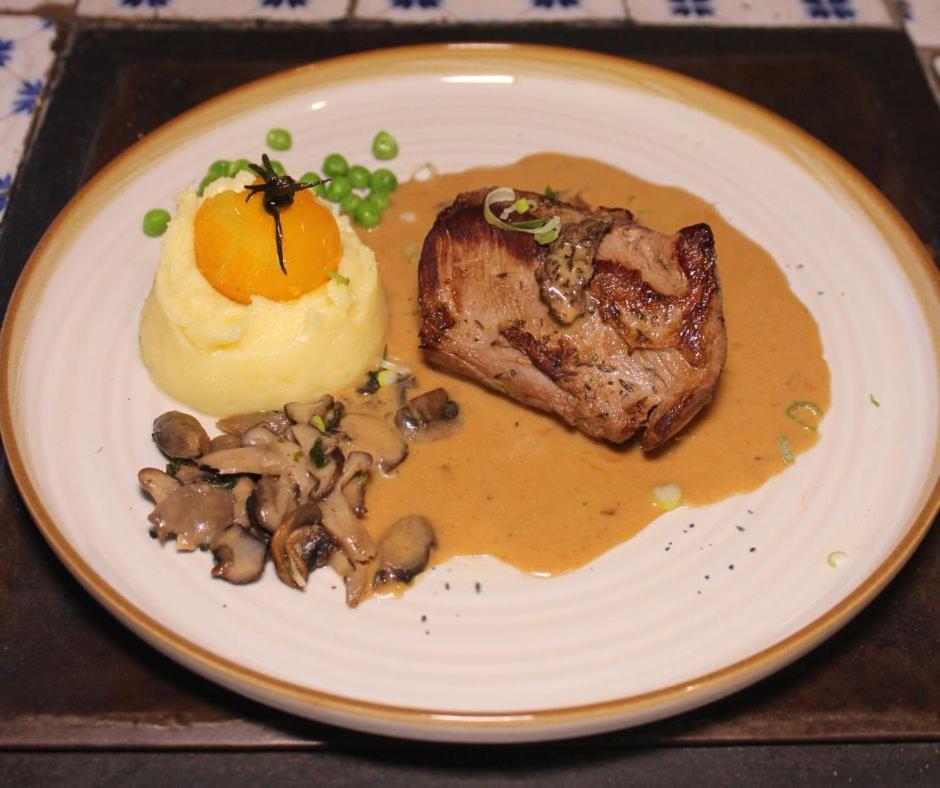 La Maison Tatin Ламот-Беврон Екстериор снимка